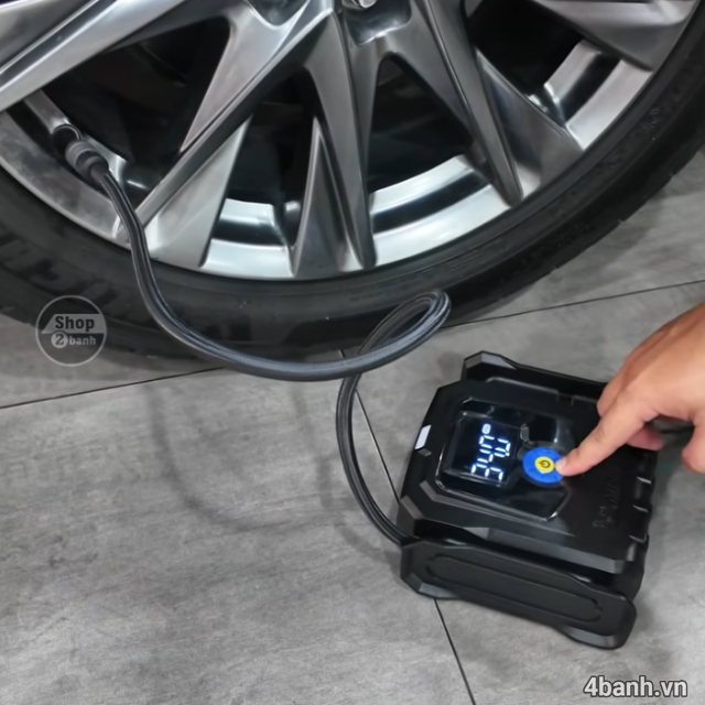 4 bước sử dụng máy bơm lốp ô tô đơn giản đúng cách - 2