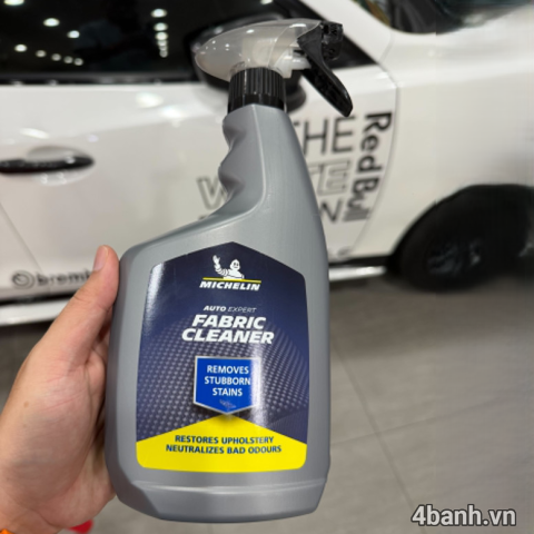 Chai vệ sinh đa năng Michelin 31425 (Fabric Cleaner) dành cho ô tô